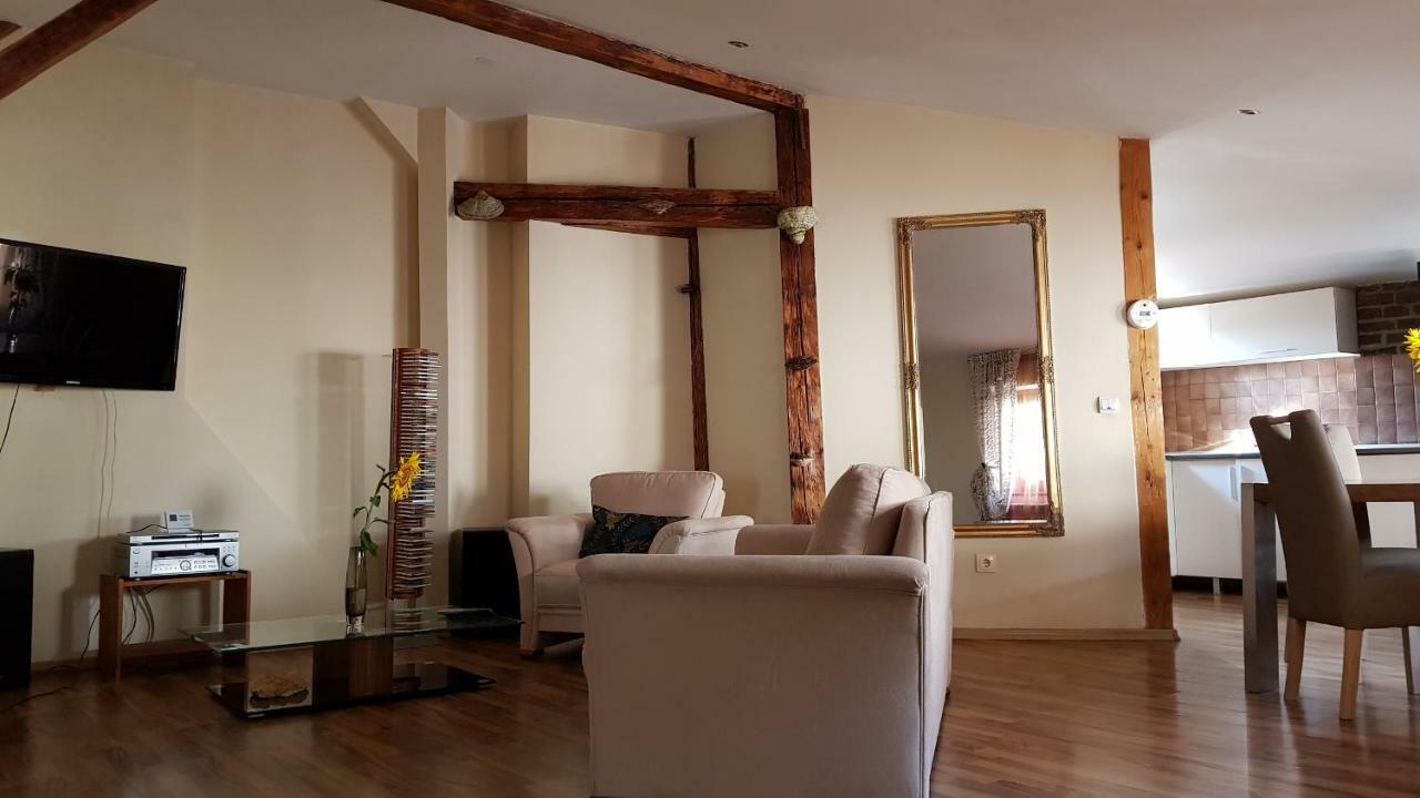 Ferienwohnung Apartament Central Oradea Exterior foto