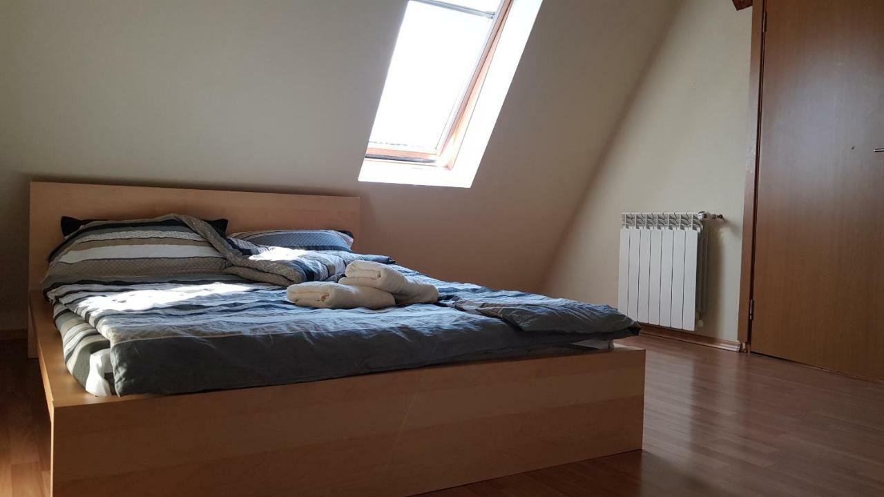 Ferienwohnung Apartament Central Oradea Exterior foto